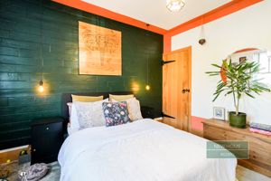 Photo 21- click for photo gallery